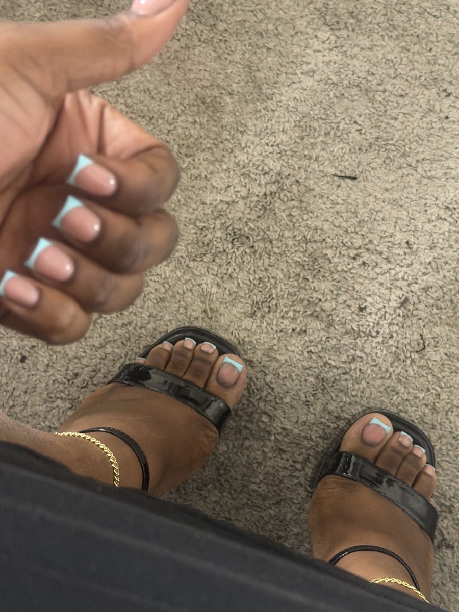 tayahza's tweet photo. New Set🥰 #feetfetısh #feet #feetworshi̇p https://t.co/LryHFhqcn2