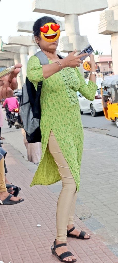 Candidzpy's tweet photo. Random ponnu 🥵 epd irruku kundi 🥵 https://t.co/QNDe8cOxEb
