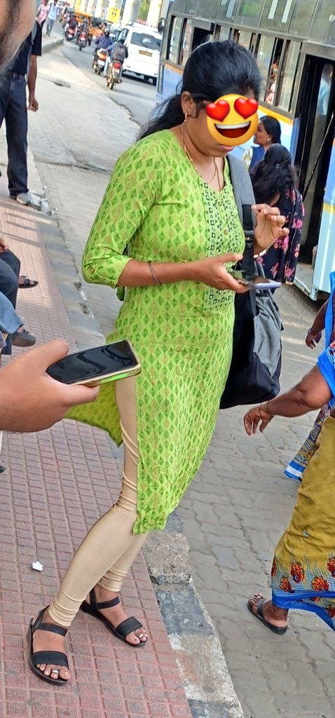 Candidzpy's tweet photo. Random ponnu 🥵 epd irruku kundi 🥵 https://t.co/QNDe8cOxEb