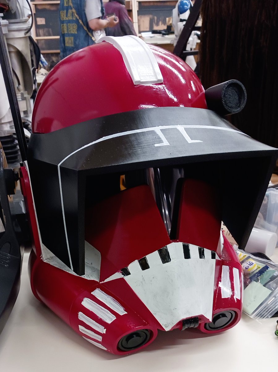 TF21_connie's tweet photo. Naokiさん(@Naoki311308)のCC-1010ことフォックスのヘルメット！
貴重なクロ��ンウォーズ版のヘルメット！
これはフルアーマー姿が楽しみだ！

靴/CROWPROPS https://t.co/Nt48EPG8WO https://t.co/yQNxjkn4c2