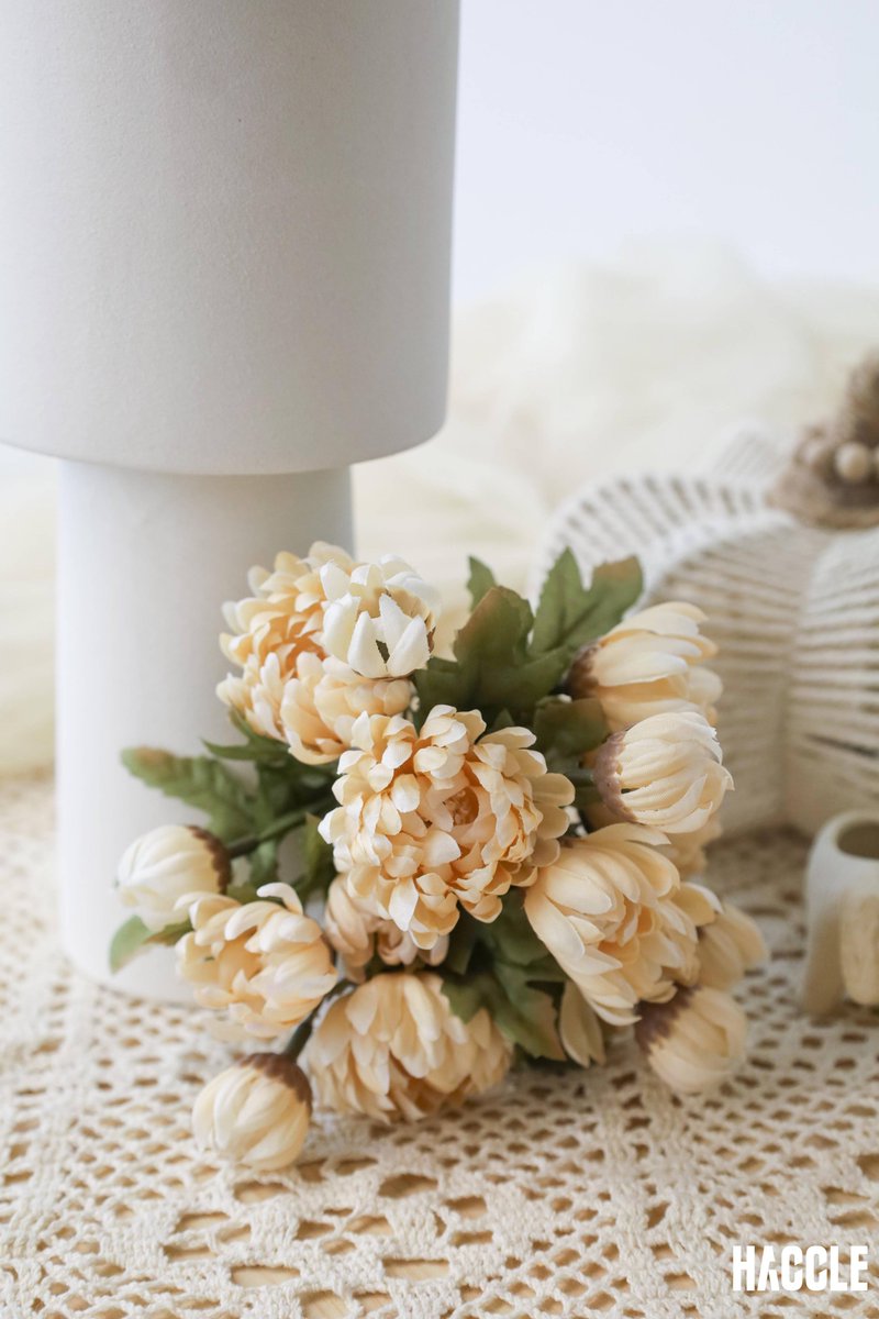 bminafra1's tweet photo. DIY paper flower bouquet in 10 mins! Perfect for gifting or decorating my room – such a cozy weekend win https://t.co/x1TXpM4Xe6