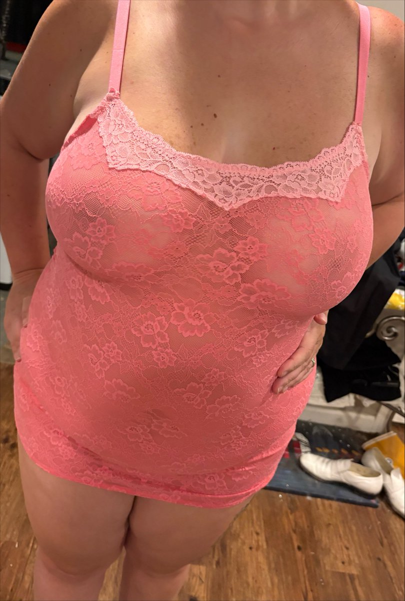 Stephlilsecret's tweet photo. New outfit https://t.co/8iqJCrqT4R