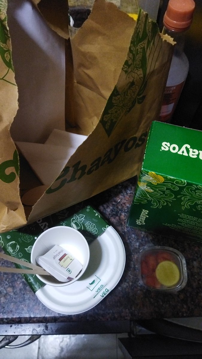kishus456's tweet photo. @zomato @zomatocare Paid extra amount to get extra chutney.. Zomato took money and didn't deliver and now creating service request and expecting the customers to be patient.. I don't need your gyaan.. Refund the money immediately or take your order back and shove it up. Chor sale https://t.co/a29FTY4hAU
