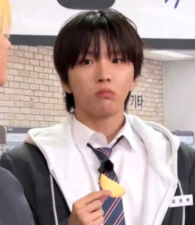 운파 tweet media