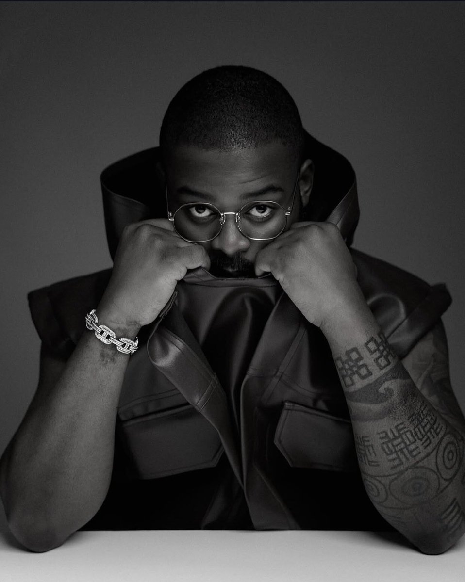 NigerianBarz's tweet photo. "They teach us to never complain
If you get problem don’t bother to tell anybody.

Say Jesus will show you the way they talk say the dread wey I carry for head is blocking my blessings.

Politicians wey dey thief dey pay tithe and offering call him a saint."

"Church Mind" - Falz https://t.co/VZLTte7iBq