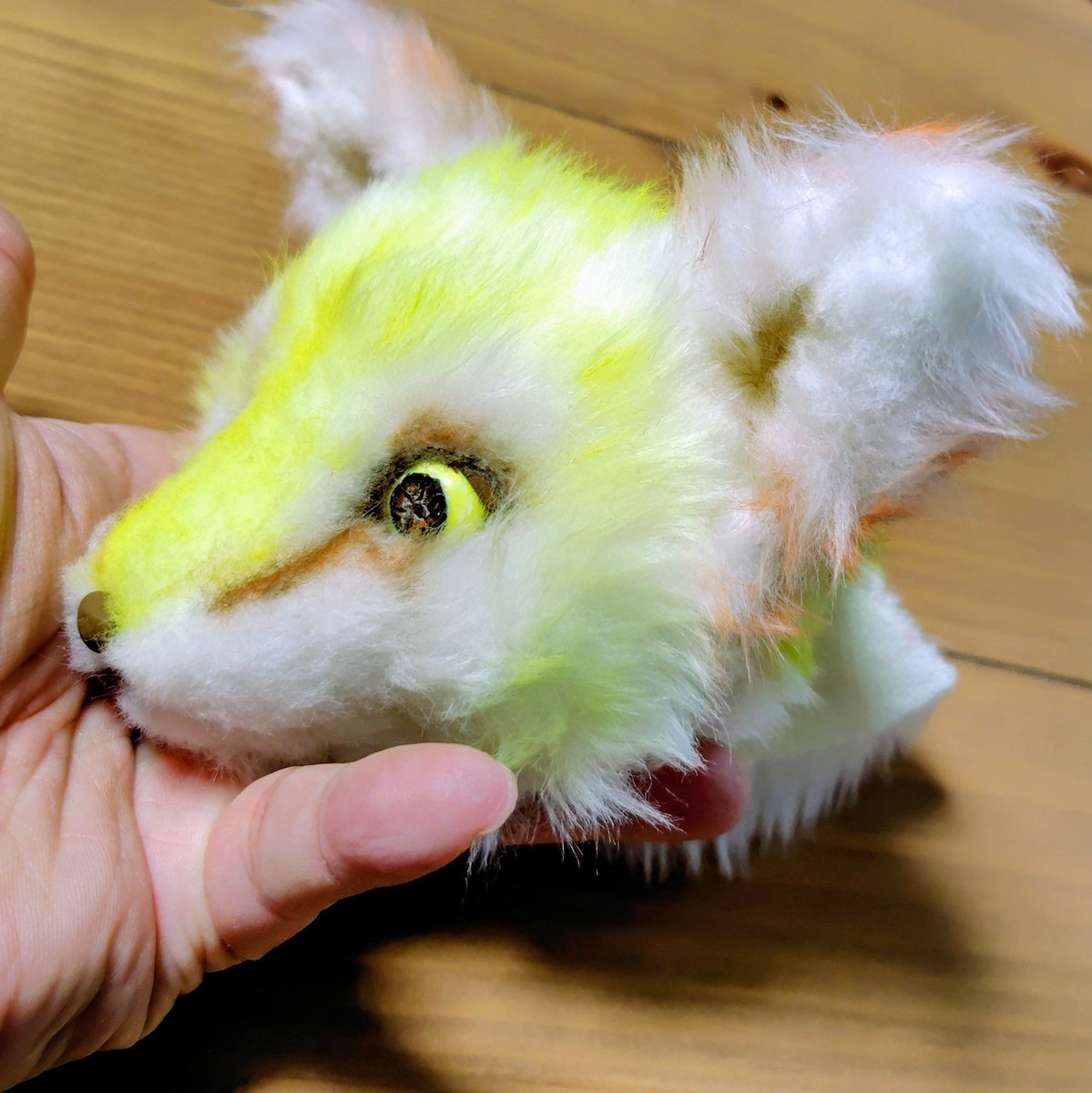 rokka_skunk's tweet photo. 後ろ頭と耳がつきました
(実は前回の写真は前半分だけ😅)

そして、目の位置とかサイズを変えて
もう一つ中身を作りはじめる😆

#マリオネット #marionette #アートドール #artdoll https://t.co/IkIn5g1hya