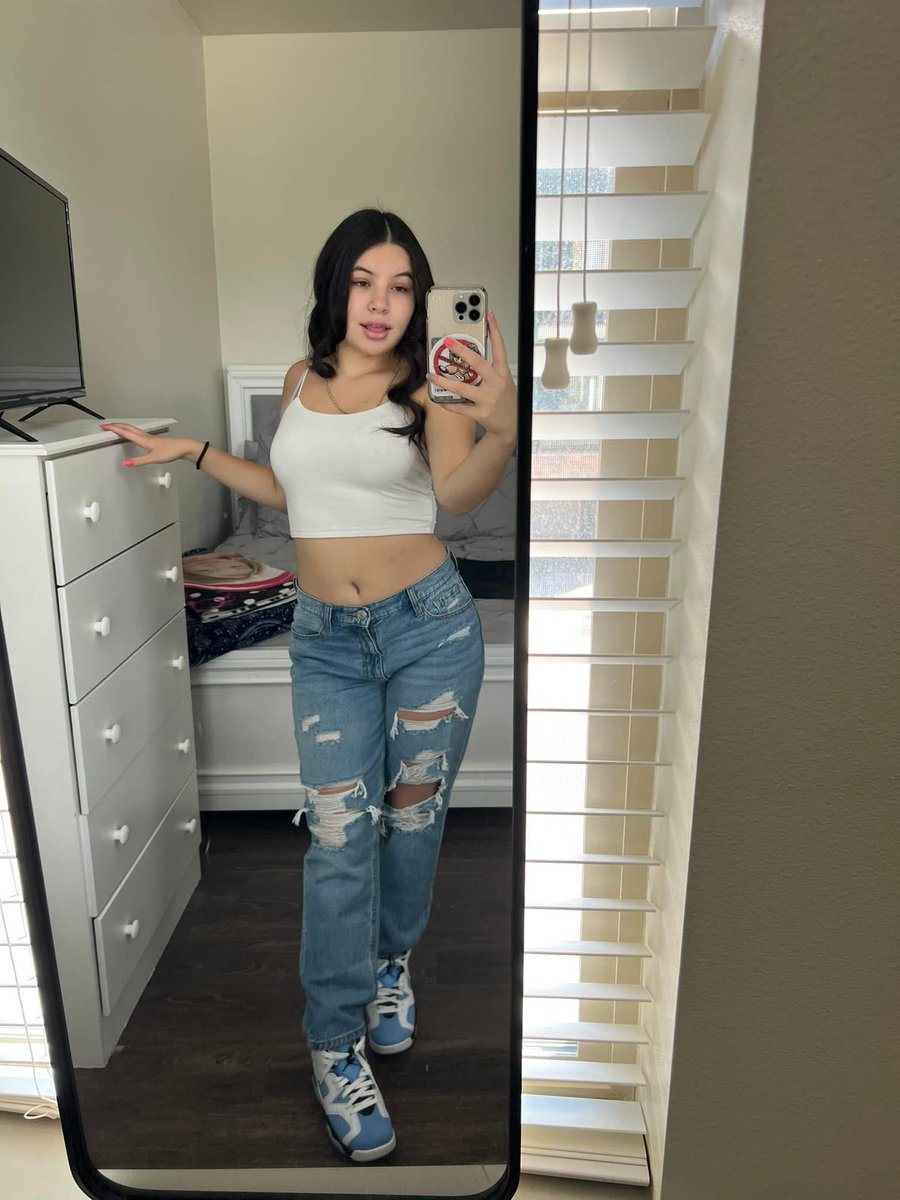 mitchconne9w0y's tweet photo. if u need gooning butttt 😍pics
thisss🍒 #selling #content #pytteen https://t.co/rh9pElZRwm