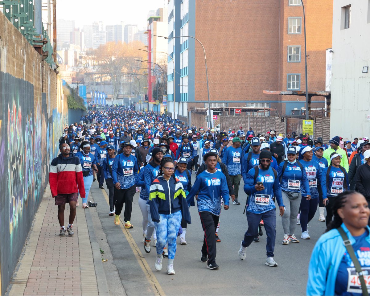 StandardBankZA's tweet photo. We're excited to be walking on the historic streets of the Jozi CBD along thousands of people that have showed up today and our partners, @Jozi_My_Jozi  and @Radio702 as we spotlight the newly installed bins, designed by local Johannesburg-based artist, James Delaney.  🗑️💙
 
#SBJoziMyJozi #SBLove💙