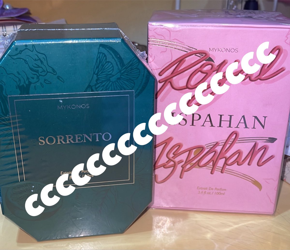 syaaireu's tweet photo. wts! mykonos parfume
- royal ispahan 100ml 330rb sealed new, exp 2029.
- sorrento 100ml 350rb sealed new, exp 2029.

nego tipis bolehhh
#zonauang #mykonos #wts #parfum #sorrento #royalispahan https://t.co/4JE6f1By7b