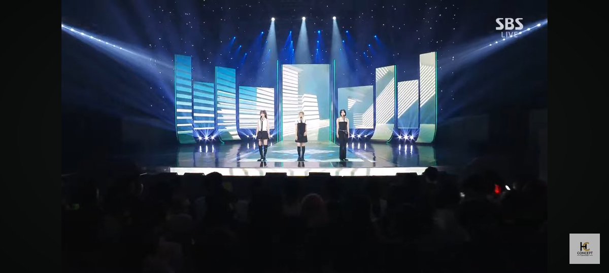 WWEKPOP's tweet photo. #INKIGAYO UPDATE:
#Hatq MAKES THEIR PRESENCE FELT AS THEY PERFORM "LIFE GOES ON"
TUNE IN TO @inga_sbs RIGHT NOW ON @kpop_sbs ๐จ https://t.co/hZiAbtU5bY