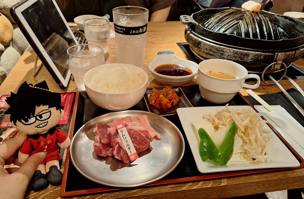 0_hisan's tweet photo. 2泊3日の念願の北海道旅行!!!
2日目はお友達と遊びました(*´∇｀)
友達のガイドのもと、ジンギスカンに始まり、水族館や、薄荷堂のアイスクリーム、お酒等々...最後には〆パフェまで堪能いたしました。
北海道を食べ尽くす勢いでグルメを満喫しました!!!
次は小樽ですかね!!また遊んでください!!! https://t.co/xnFEMZ2L5n