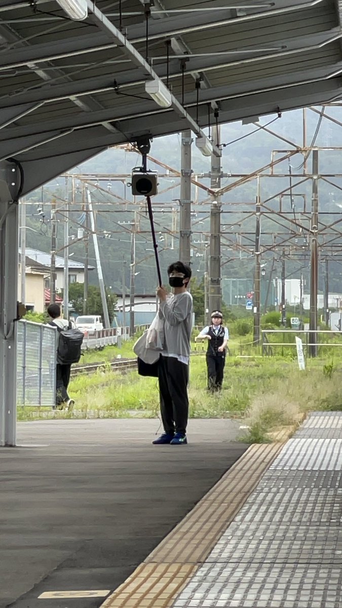 Chichibu_tetsu's tweet photo. GVぐんま水上乗ってたら後閑駅で火災報知器の点検作業見れた‼️ https://t.co/xEbdXw4oLK