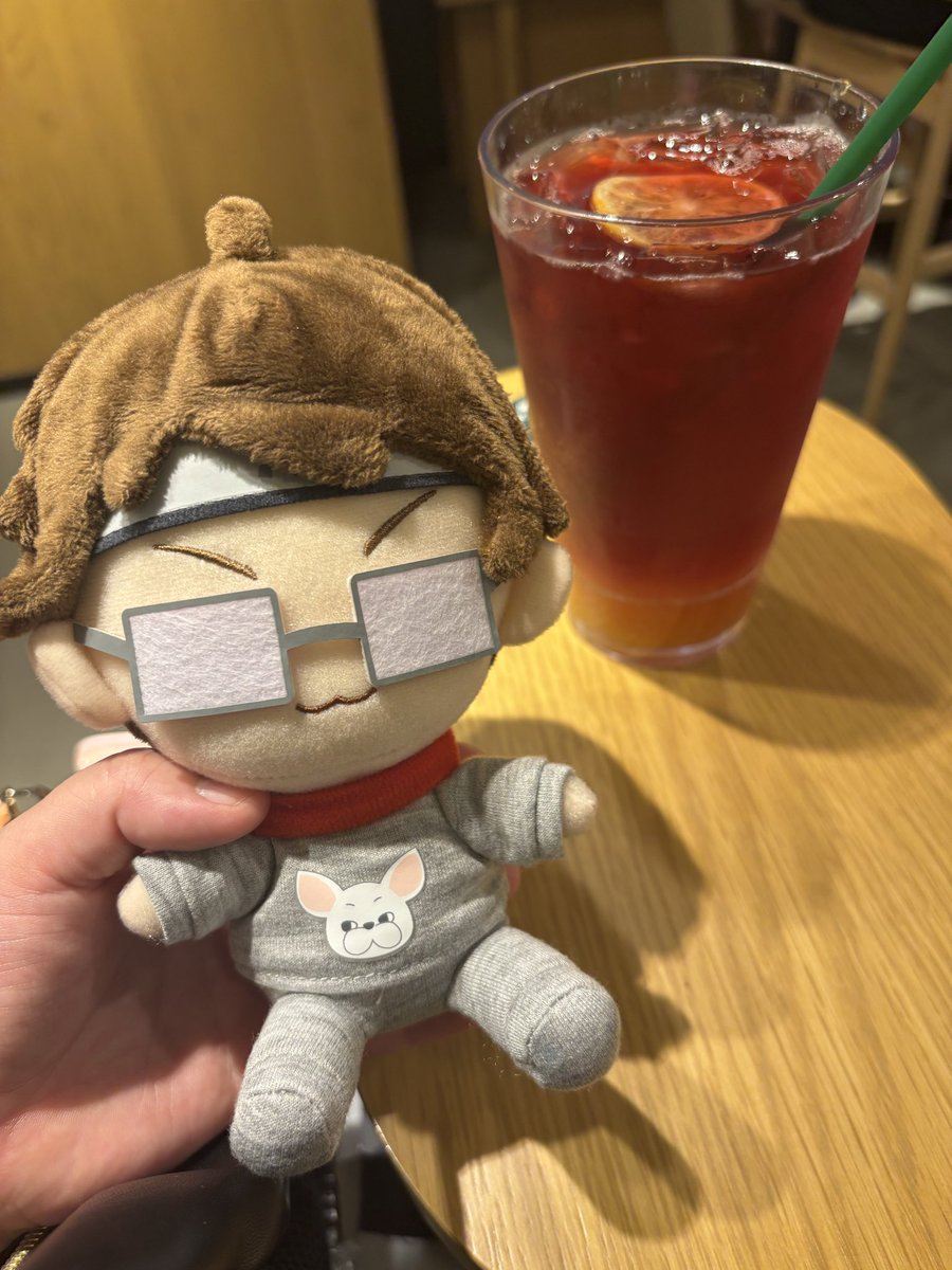 SatoneRkrn's tweet photo. ガッチさんぬい…🧸スタバだよ😊 https://t.co/aTpLP9PtnT