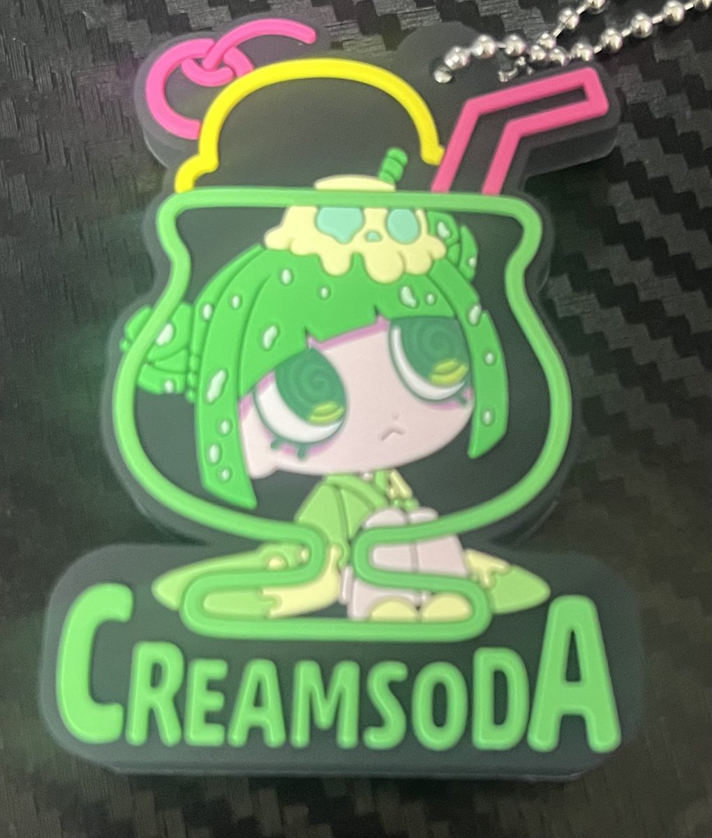 sub_thia's tweet photo. この前ガチャガチャで買ったこれちょー可愛い https://t.co/CotF6neZf5