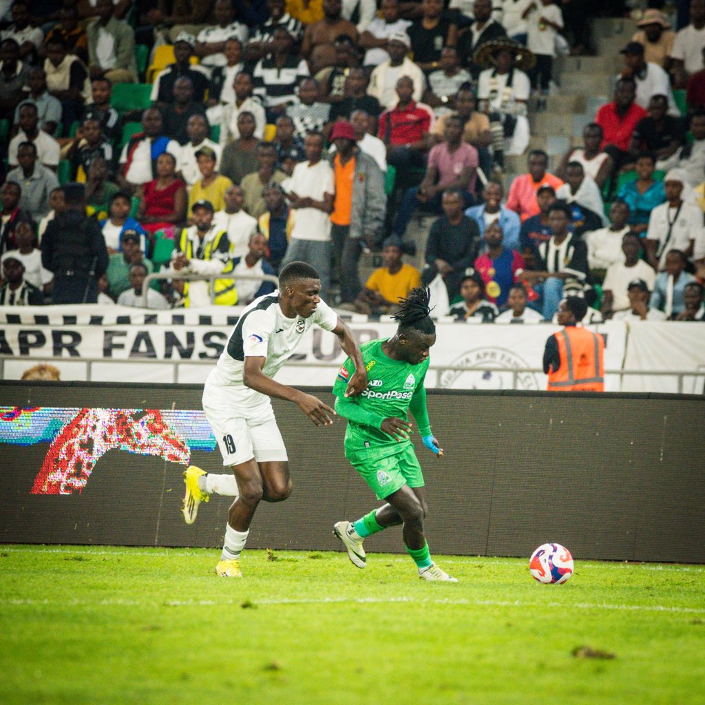 shengspear_1's tweet photo. Sharif Musa Sirengo Under The Lights!
🏟️ Amahoro Stadium,Kigali.
📸 @boxtoboxregista . #TaoNdani https://t.co/gI7JRfn6hv