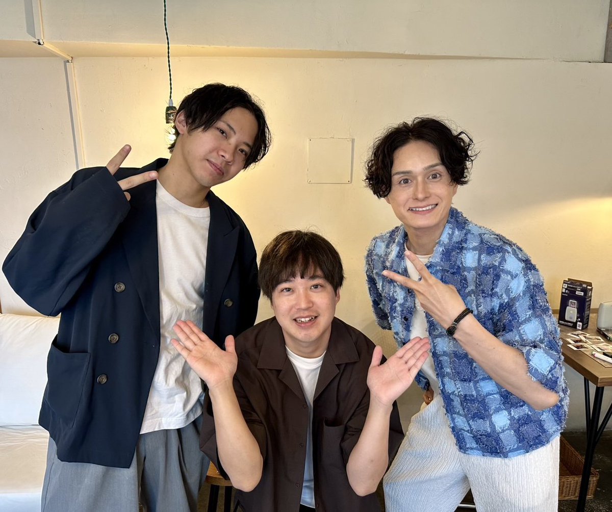 omusubifoyer's tweet photo. リハーサル中‼️
皆様のご来店をお待ちしています🍙🐢
当日のご参加も大��迎✨ https://t.co/Dn3tUIa13m