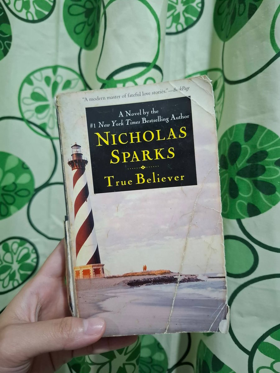 Mrynn_15's tweet photo. ✨ Pop Goes the Weasel by James Patterson (Crime / Thriller)
💰 PHP 125
📌 Slightly worn

📚 Nicholas Sparks Bundle – PHP 100 for ALL 3
Condition: Slightly poor but still readable
• The Lucky One
• True Believer
• At First Sight (Sequel to True Believer) https://t.co/HxeiYYLGke