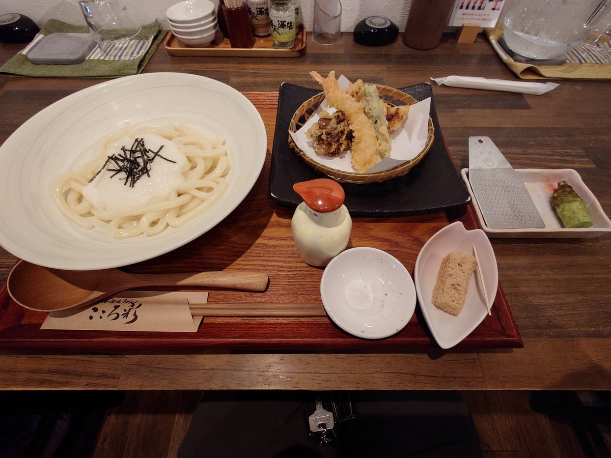 Sabinuki_'s tweet photo. 🍜🥢😋 https://t.co/fkb5qAEpEY