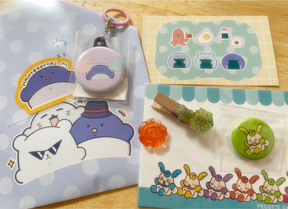 geqp21's tweet photo. 戦利品❣️
ペンギン大好きな我が子へのお土産も買わせていただきました🎵
かわいいと大喜びでした✨
素敵な作品ありがとうございました！

#おびコミ　

@zoozooshii 
@pizzapotato99 https://t.co/SApyq67HTV