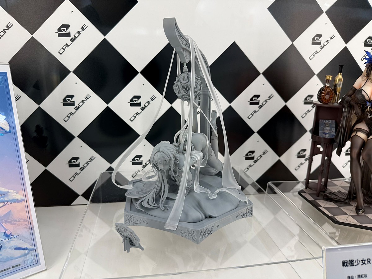 hobbywatch_jp's tweet photo. calboneから「戦艦少女R」「ドルフロ2」「カオゼロ」のフィギュア原型が展示！【#ワンフェス】　パネル展示で「ブラダス2」や「カオゼロ」のフィギュア化も発表 https://t.co/niQOZfKghS https://t.co/L1NkRoc6ku