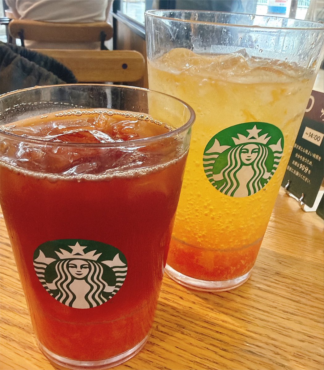 yozuki42's tweet photo. スタバ新作のオレンジ＆マンゴー🍊🥭🧡
さっぱりしてて美味しかった～！！ https://t.co/EwhALTdtk0