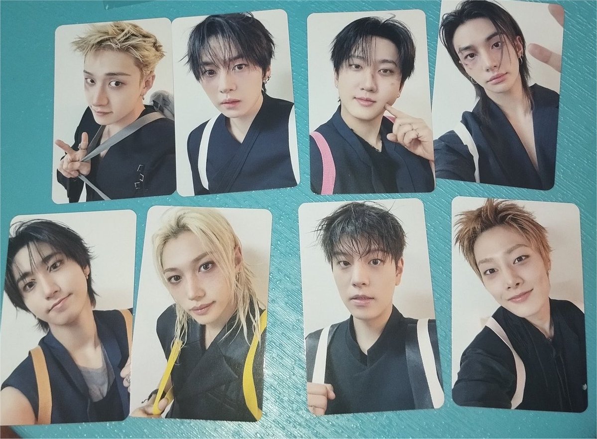 shoyoskz's tweet photo. skz using skzoo backpack for entrance gif photocard set day 2!!🥹 https://t.co/Kn3yck0Vh5