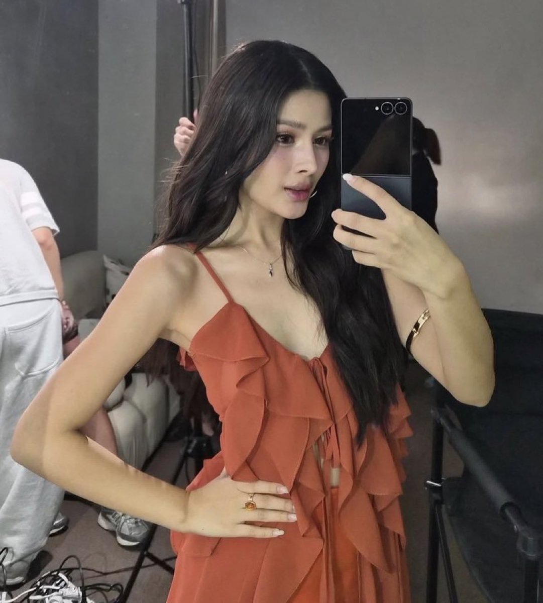 JWolvesiren13's tweet photo. Omg baby ang ganda ganda mo nmn!!! https://t.co/8Wu01dp0sq