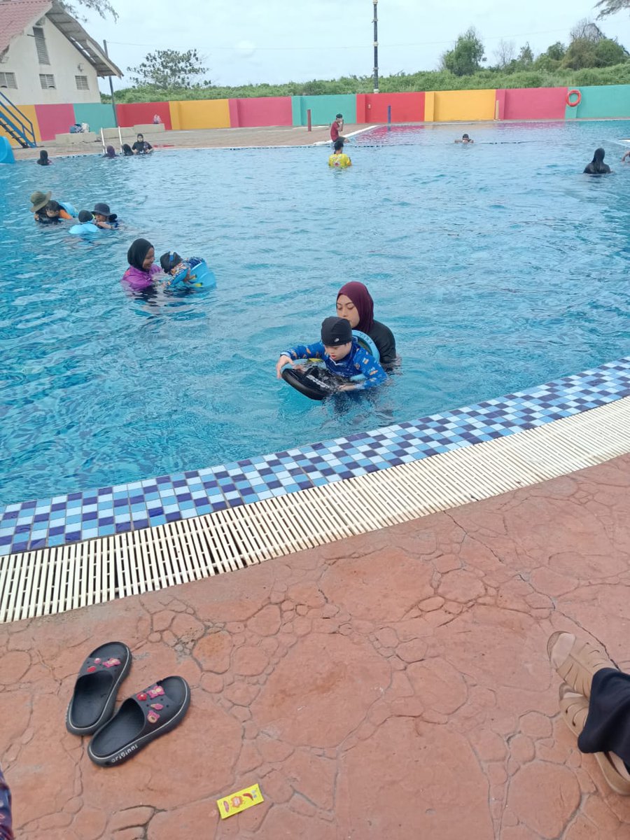 Pbsdkt's tweet photo. GOLONGAN OKU TURUT MERASAI KLAS RENANG ANJURAN JABATAN BELIA DAN SUKAN NEGERI TERENGGANU 2026 https://t.co/4ghN0nb6DG