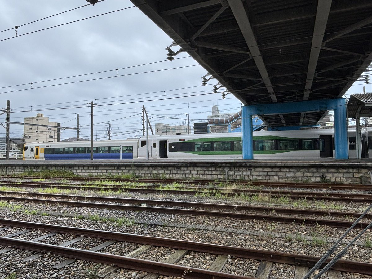 amiry2550's tweet photo. 今年も逆257がやってきた https://t.co/m946EcoQWl