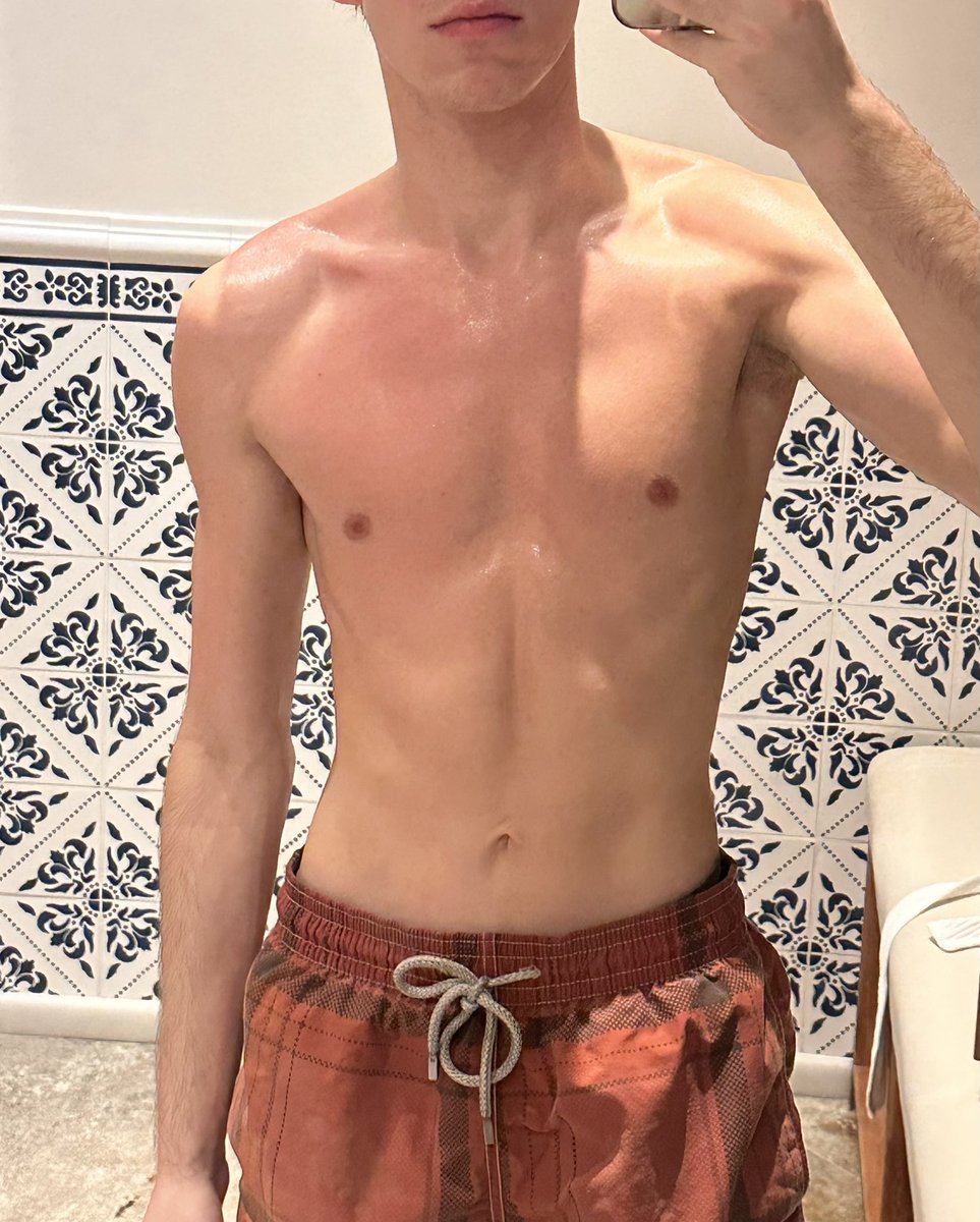 Bushdizz's tweet photo. Pós sauna 🥵🥵 https://t.co/6xQbVNnZ7m
