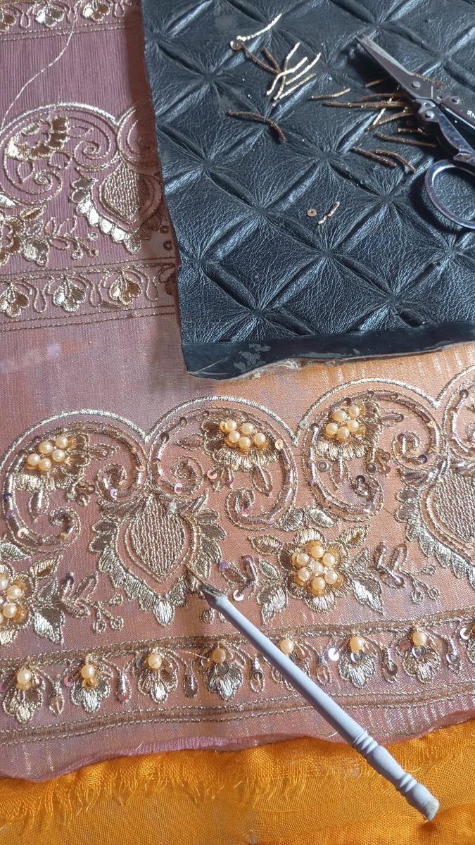 NEWS_PAPER9's tweet photo. Fully handwork on dress like lehnga and party wear its very hardwork but labour are mostly females who get half or one third of labour charges fixed by govt https://t.co/oGLCuDHJSb