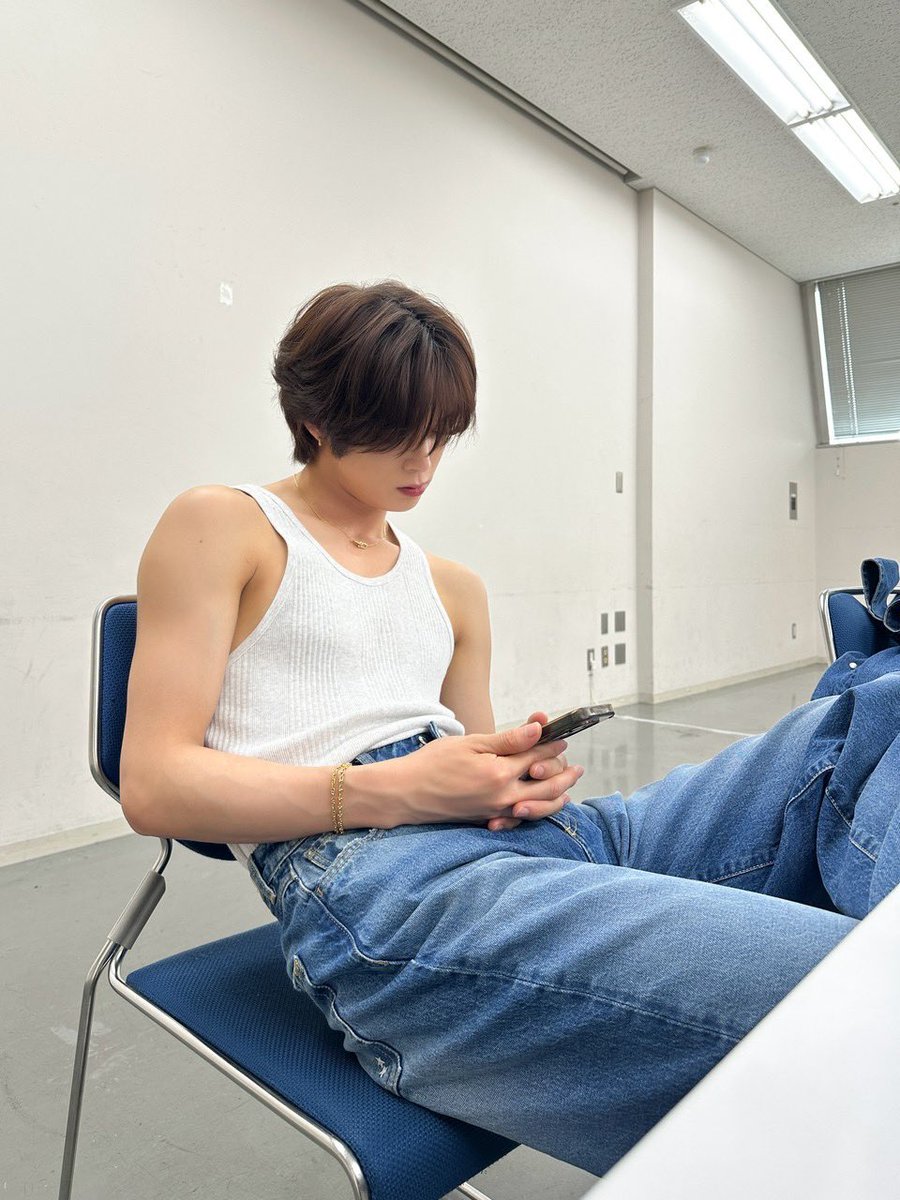 KxEJx97's tweet photo. 라인 멤버 사진 #케이

Photo by TAKI📸 https://t.co/9Xdw3v3pxZ