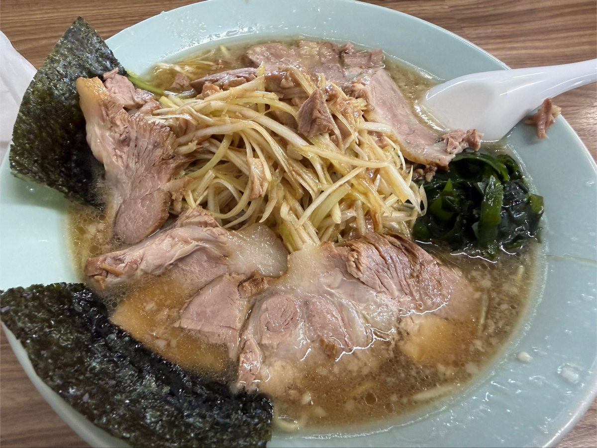 Mochieese's tweet photo. 暑くても食べたいラーショ
うまうま〜✨ https://t.co/M5YgXYSCF7