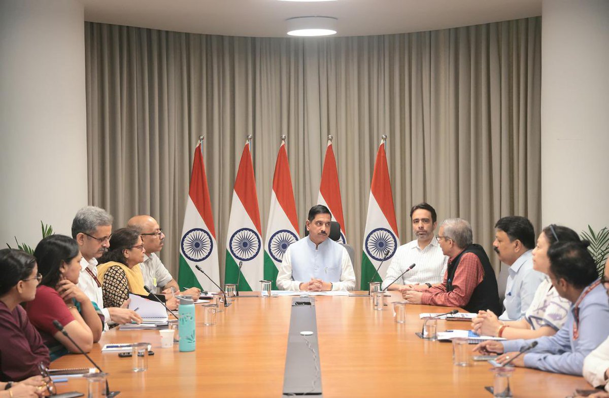 Aditya Raj Kaul tweet media