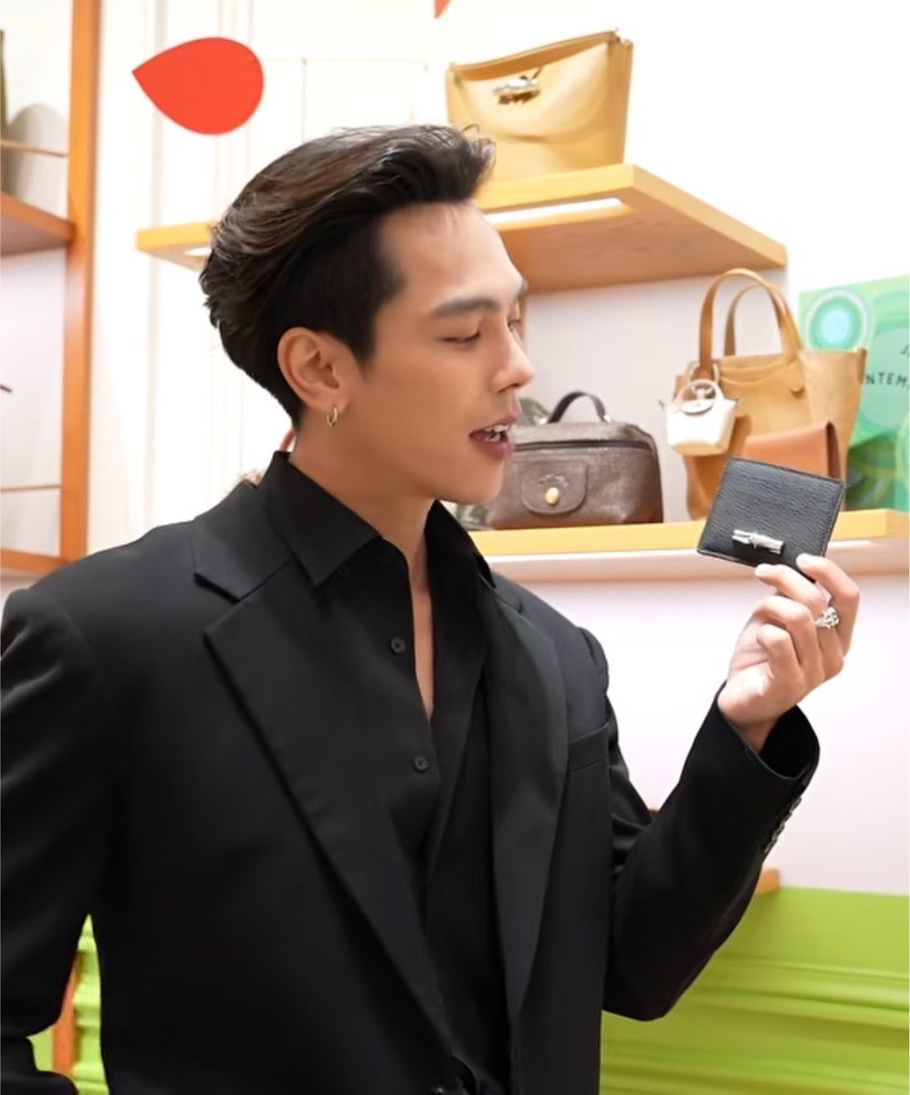 ภิภัคเป็นอุนแหม่แม้ของน้องสาม tweet media