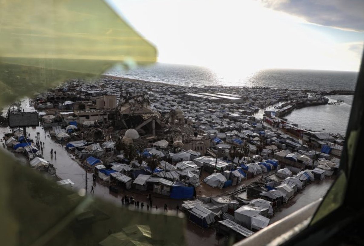_ZachFoster's tweet photo. My entire childhood I was told the lie that Palestinians wanted to push the Jews into the sea.

While Israel has quite literally been pushing the Palestinians of Gaza into the sea, on live stream, for 1,023 days, and counting. https://t.co/UsCgpw80TO