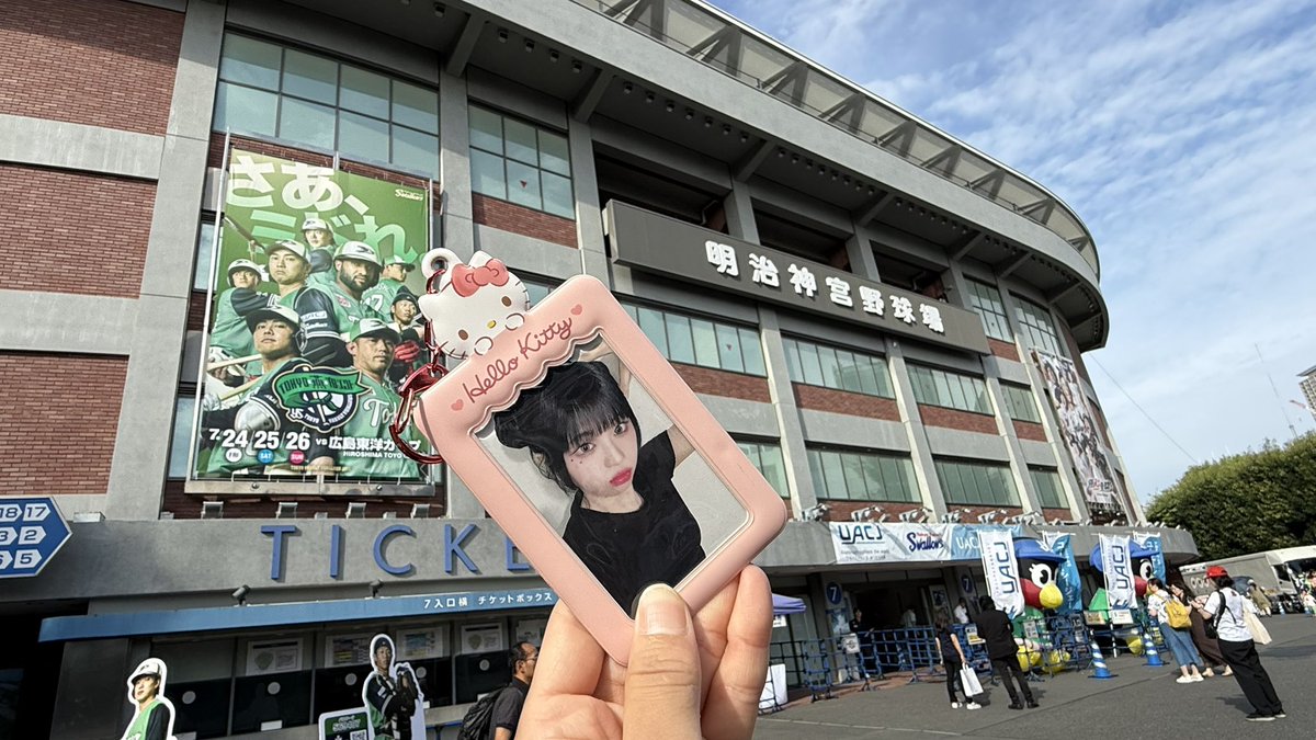 ma_i25me_i's tweet photo. きちゃいました♥
天気もちますように！！ https://t.co/QNjbz7vQwv