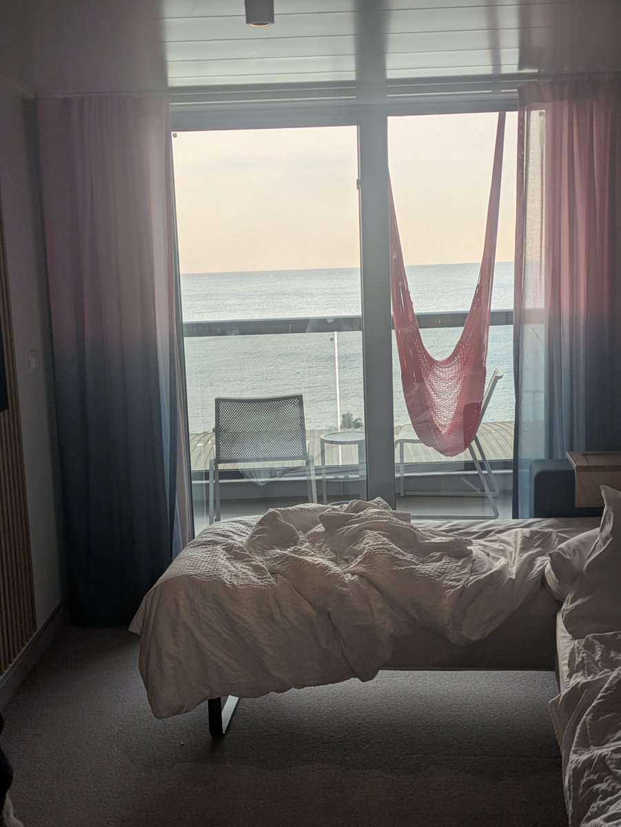 RantTatooe's tweet photo. Bye bye cabin 👋 https://t.co/N6Gj9JPwfo
