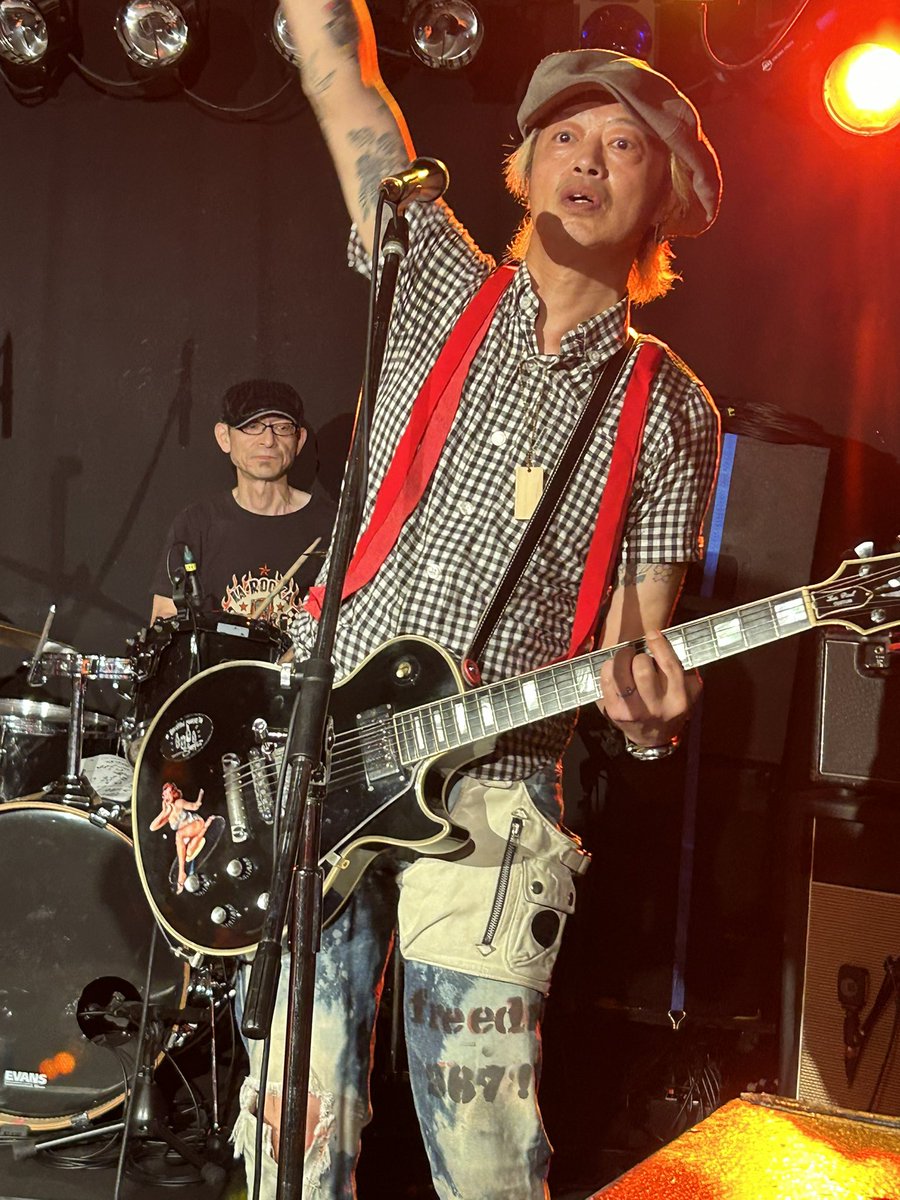 essdub_OFFICIAL's tweet photo. 2026.7.25@名古屋HUCK FINN

主催のマツクラさん、演者、関係者、参戦して頂いた皆さん、HUCK FINNさん、本当にありがとうございました🙇‍♀️✨

めちゃくちゃ楽しいイベントでした🎵
VALLIAかずまさんのおかげで、初味仙も食べられて名古屋満喫😁（笑）

またぜひ‼️よろしくお願いします🙇‍♀️‼️ https://t.co/oNv6FbTSAp