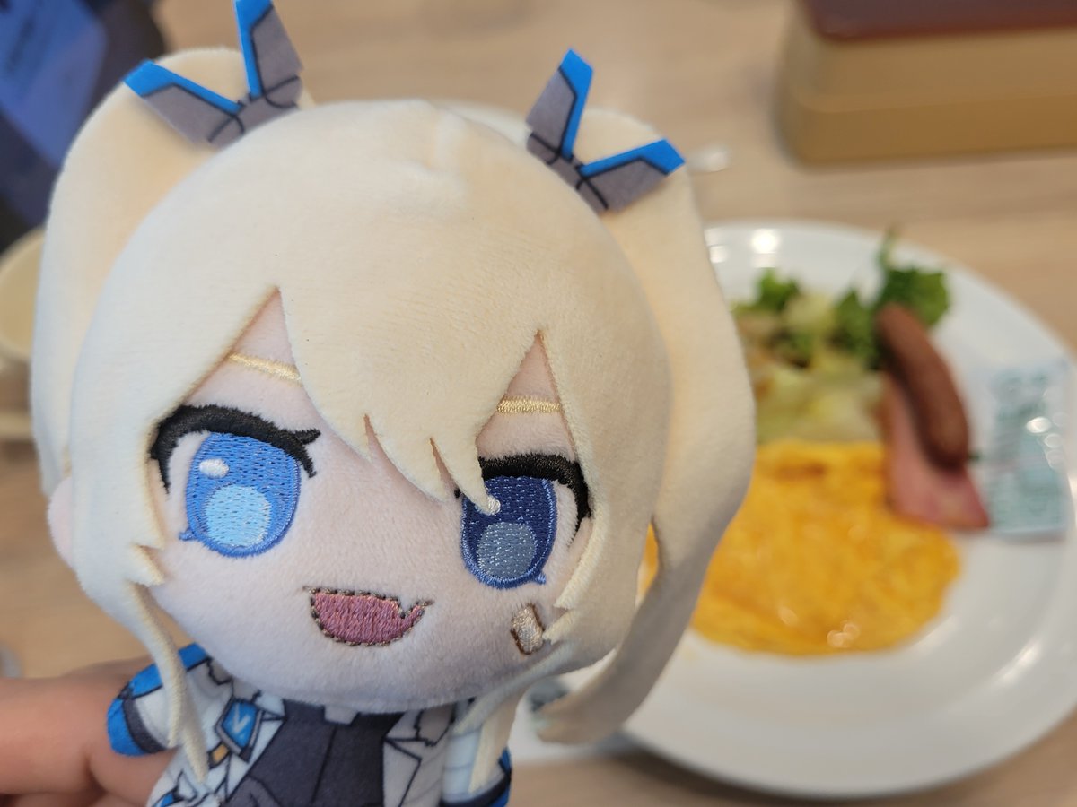 kazamazama77's tweet photo. ガストで朝飯だぞ！ヒーロー！ https://t.co/2NwboFK5wQ