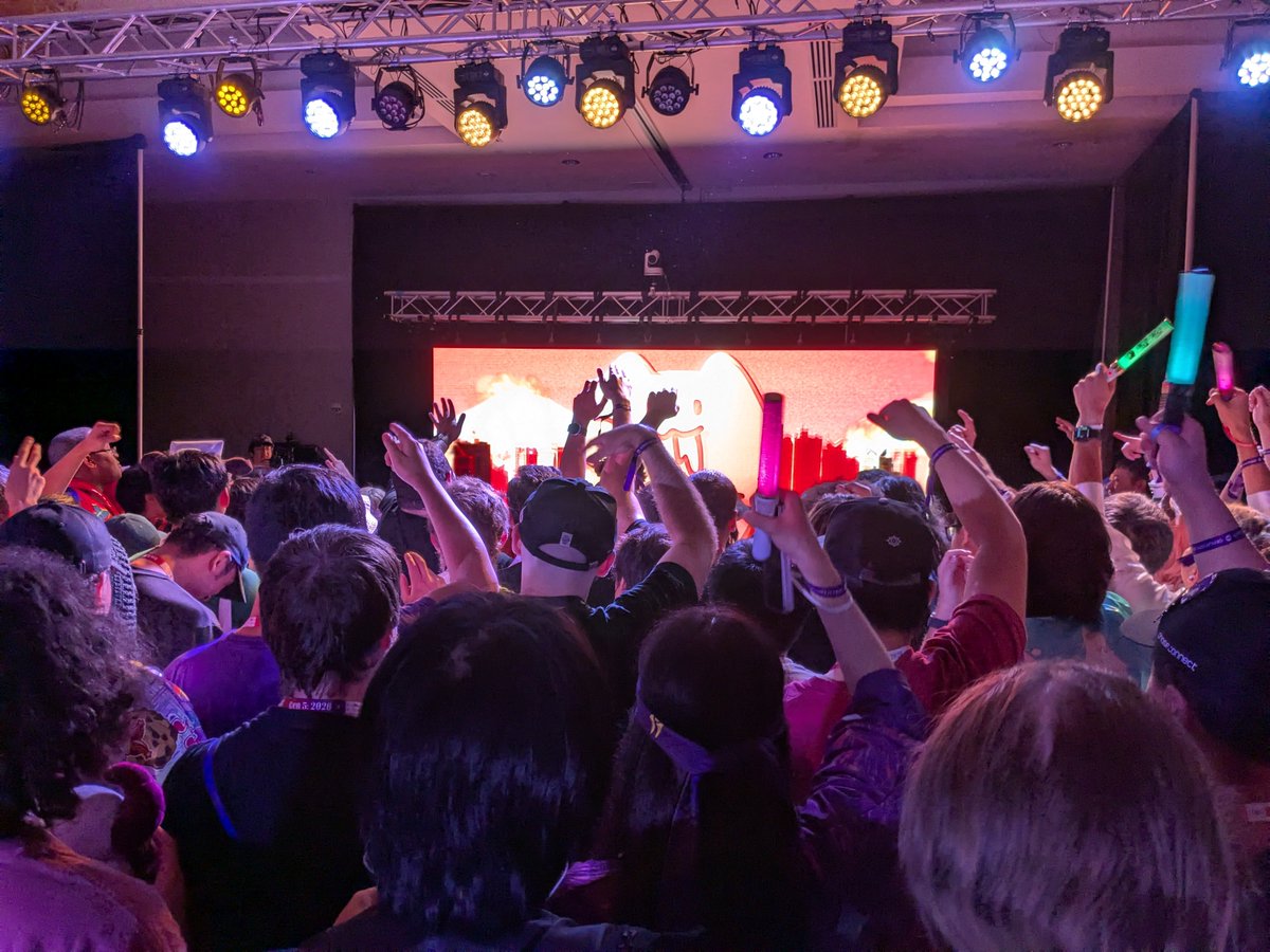 OffKaiExpo's tweet photo. OffKai LIVE may have ended, but the fun isn't over! Join us at the Anikura Dance Party, live now on Spotlight Stage at #OffKaiGen5 with our Special Guest YUC'e! https://t.co/QPL1A6KA7h