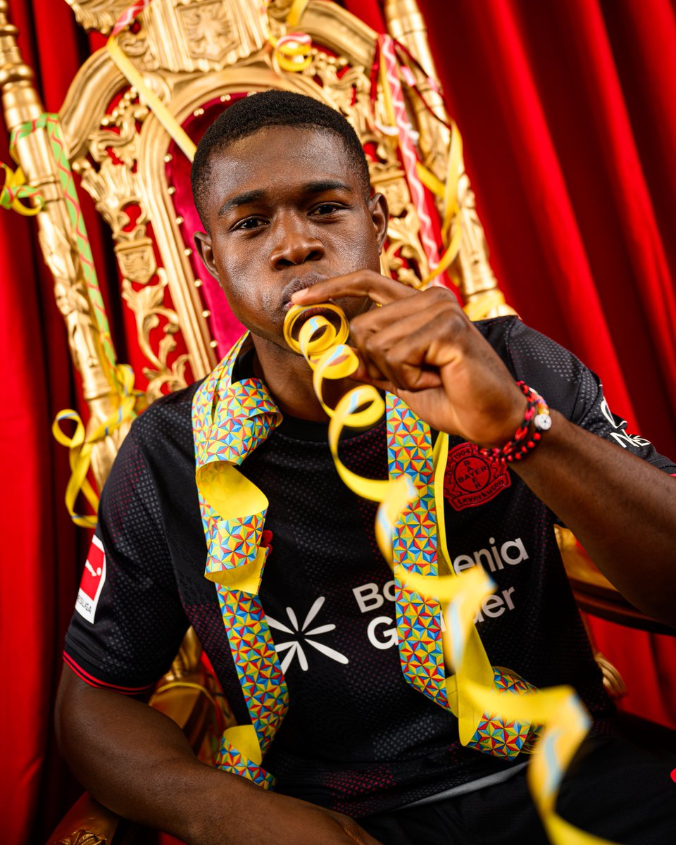bayer04_es's tweet photo. ¡Muchas felicidades, Kofi! 🥳

Hoy cumple 2⃣0⃣ añitos nuestro querido Christian Kofane 🎂

#FelizCumpleaños | #SomosBayer04 🖤❤️ https://t.co/9is7xeMZPk