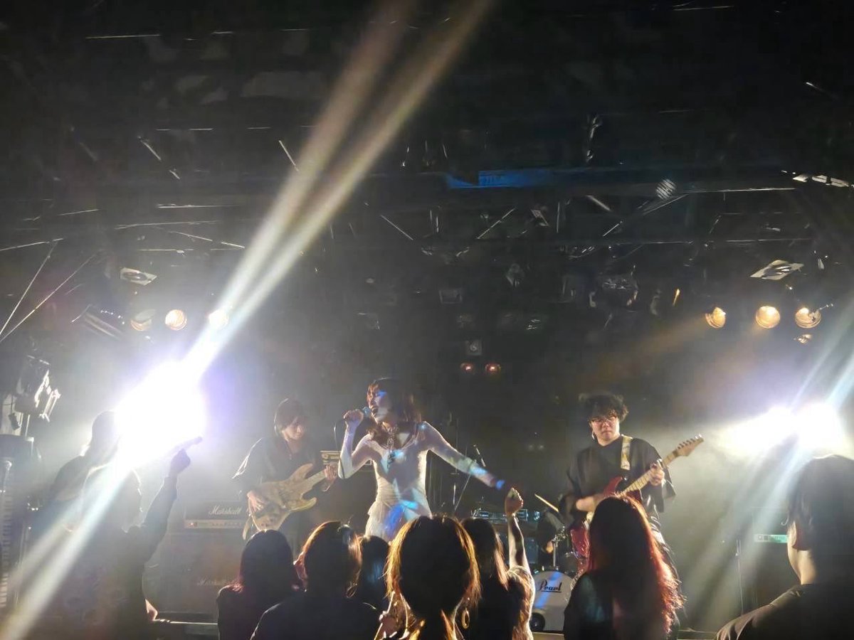 atozome_'s tweet photo. ROCK JOINT GBありがとうございました。

フジ（藤）ロックフェスティバル2026
2026.7.25（sat)

【SET LIST】
1. ラヴソング
2. 名もなき魂
3. Liberty
4.ドグマチックシティ
5. I wanna be your doll
6. 生命ノ兆候 https://t.co/B2FgHxEzs6