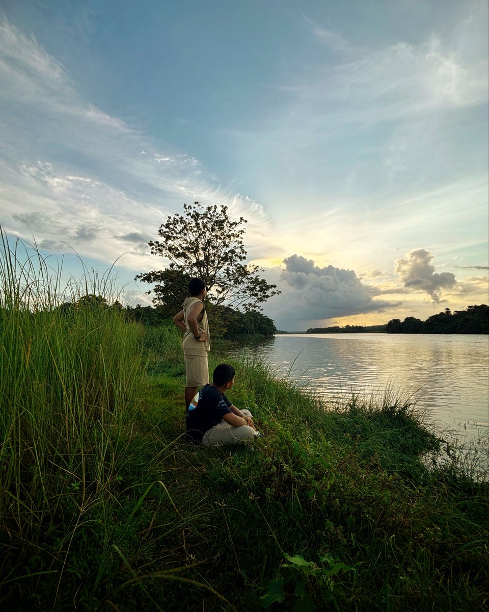 aswinkrishna47's tweet photo. Do you have a friend who listens all your stories? https://t.co/mO5UUbBFCy