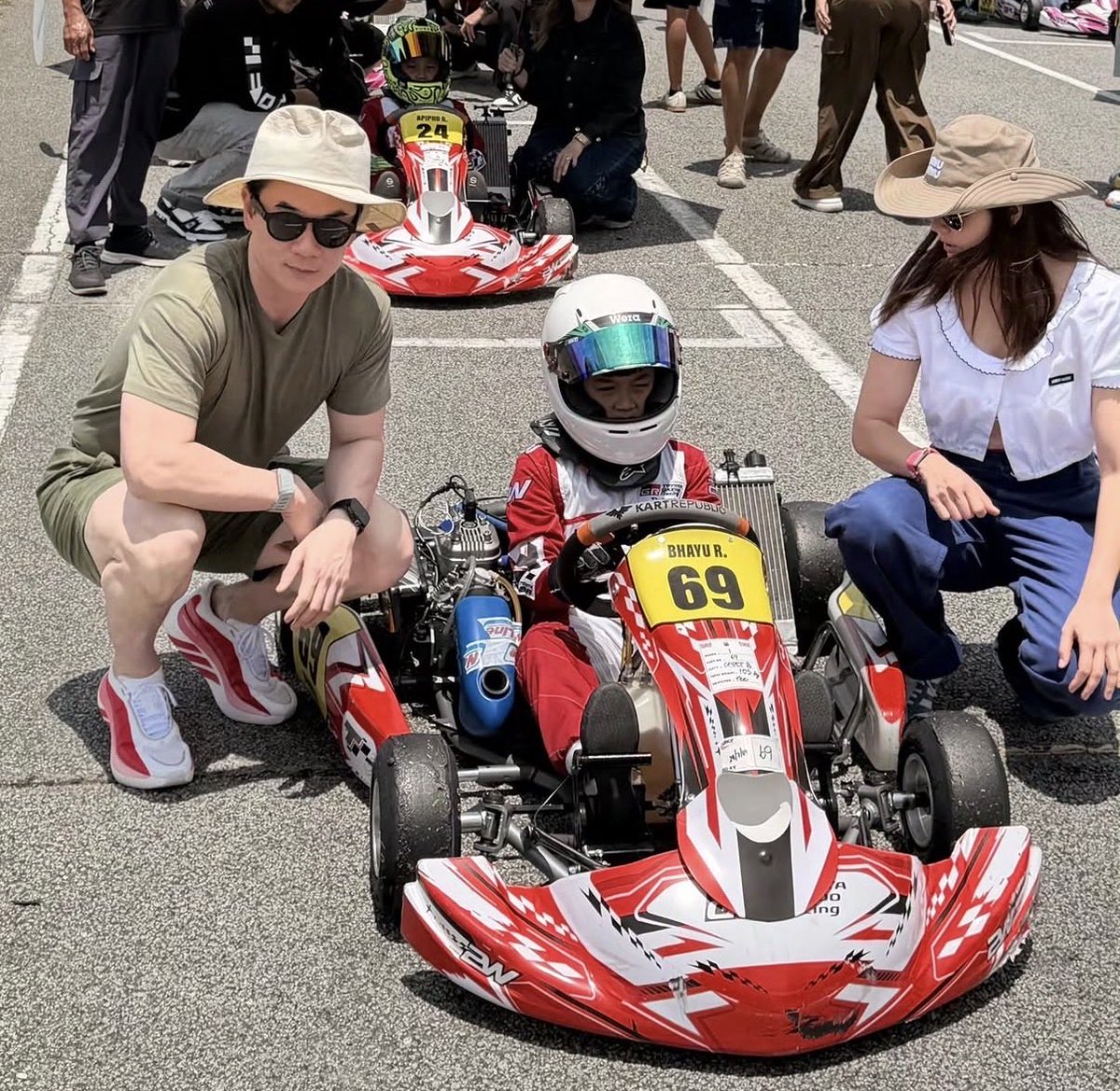 shopevtyw's tweet photo. 🏎️ ทุกความฝันของลูก มีพ่อกับแม่เป็นแฟนคลับคนแรกเสมอ 🫶🏻 💖🏎️#สายฟ้าพายุ #แม่ชม #ชมพู่อารยา #น้องเกล #แอบิเกล https://t.co/HSJ4NICqzr