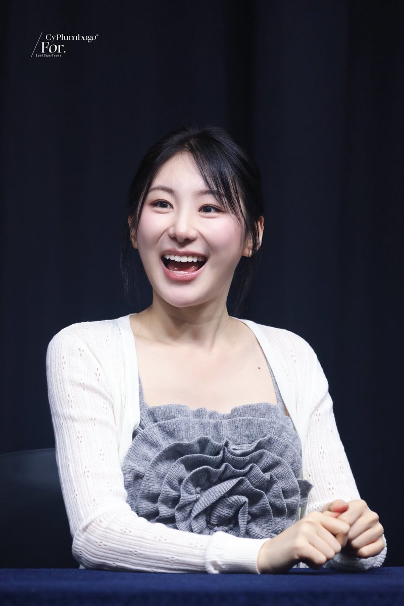 CyPlumbago's tweet photo. 260726 위드뮤 팬싸

#이채연 #LEECHAEYEON
#TILLIDIE #NTOTD https://t.co/GjZV5jHQEg