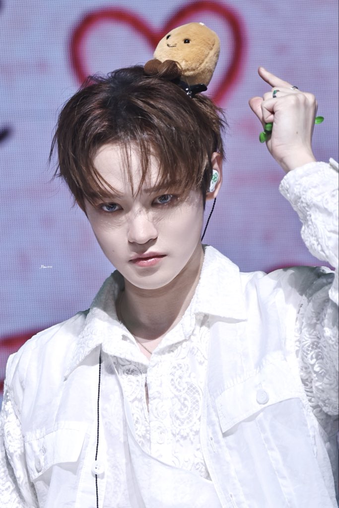 _Fleur1122's tweet photo. 260725 

#천러 #辰乐 #CHENLE #NCTDREAM https://t.co/Bry1qPAW3t
