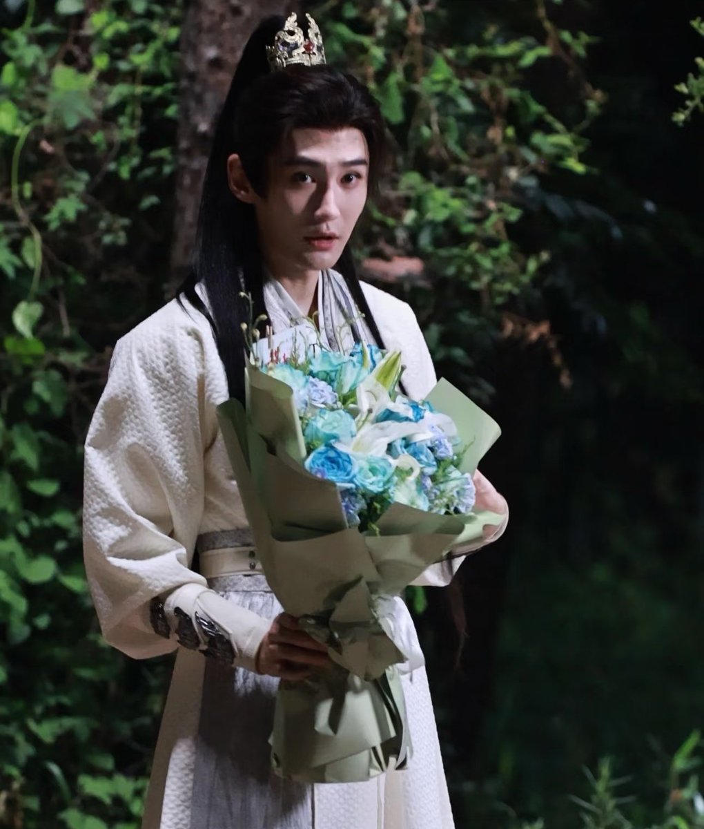 Cya_chuuiiaa's tweet photo. Sebenernya agak kurang rela kalau harus di tinggalin Yu Zixi huhu. tapi gak papalah, semakin cepat beres syutingnya semakin cepat tayang dramanya, semoga aja haha.
Happy wrap-up sayangku xiaoduo🥰
#wangduo #nirvanainflames https://t.co/w7O7QKNEKG