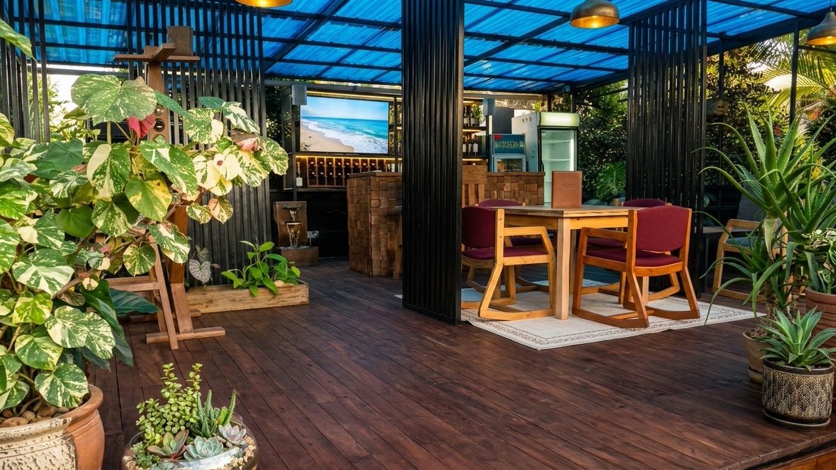 rosanegraKLA's tweet photo. Stunning outdoor lounge, lush gardens, and serene vibes overlooking Lake Victoria. Perfect for relaxed dinners, cocktails, or unwinding in https://t.co/Kavm0voVls luxury just 30 mins from Entebbe https://t.co/h69KTHlz5T your getaway now! ✨#RosaNegraHotel #Kigo #UgandaTravel https://t.co/p2DY5zie29
