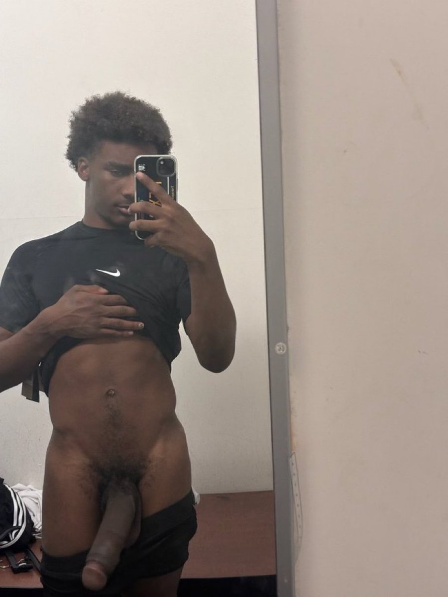 LoverboiKj's tweet photo. Last chance $5 https://t.co/BSMihC9RG6 https://t.co/abRLc1anBl